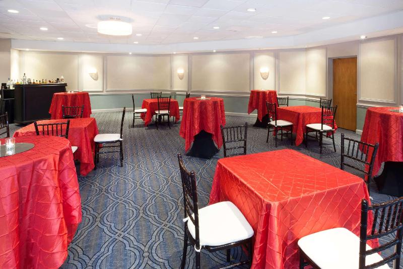 Ramada Plaza by Wyndham Chicago North Shore - photo 25