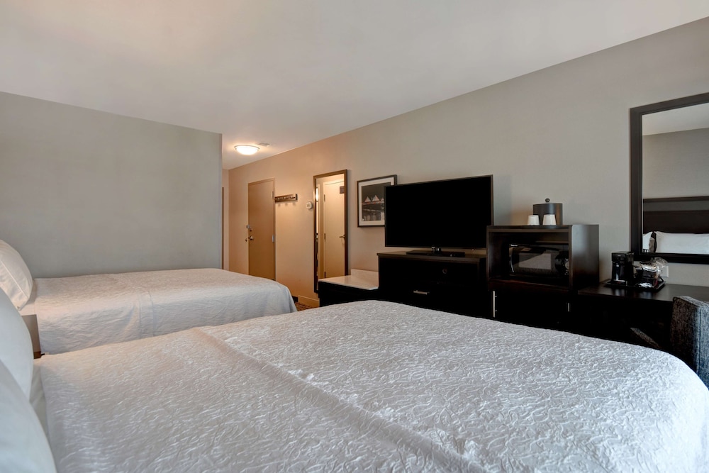 Hampton Inn & Suites Columbia South Fort Meade Area - photo 19