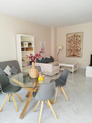 Suite Apartament Cathedral — 4-Star Luxury Hotel in Sevilla, Spain