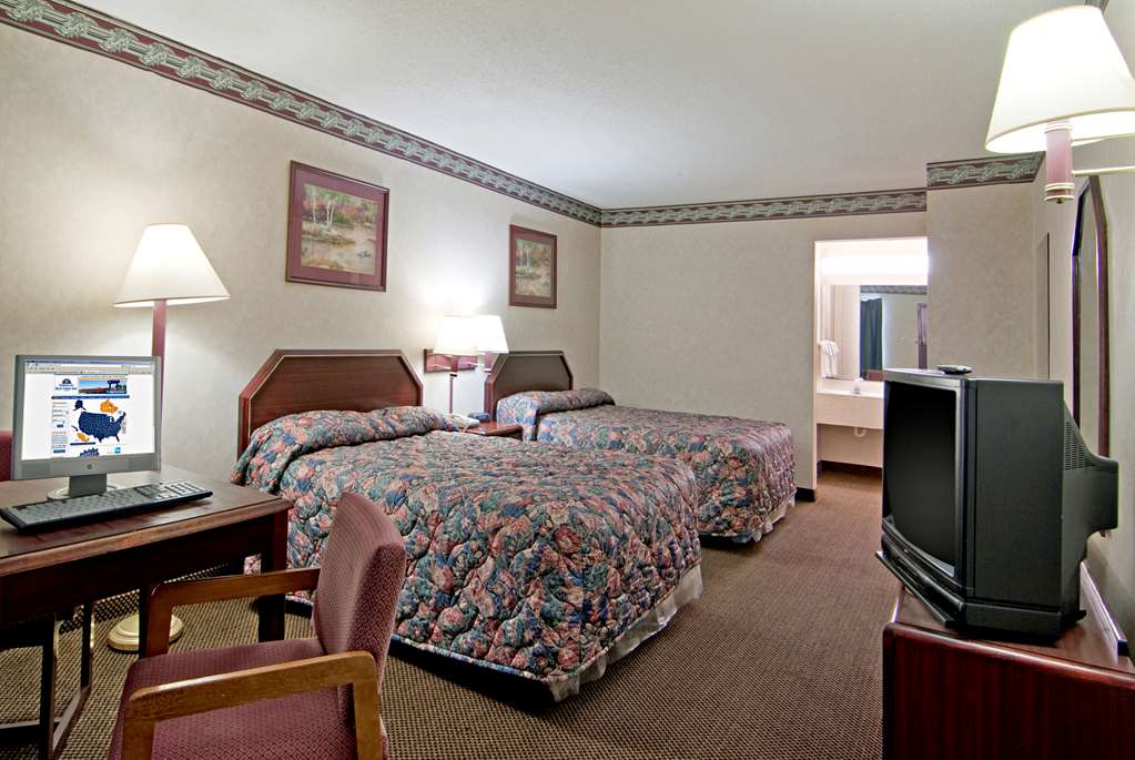 Americas Best Value Inn & Suites Clarksdale - photo 8
