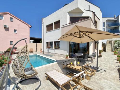 Charming Villa Ira with Pool — 4-Star Luxury Hotel in Krk, Croatia