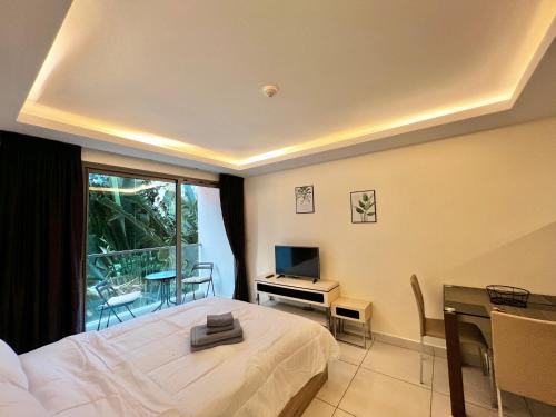 Laguna Bay II C316 comfortable studio on Praatamnak hill near the sea — 4-Star Luxury Hotel in Pattaya, Thailand