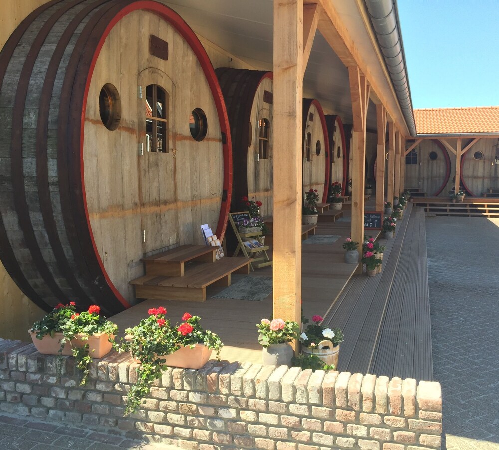 Hotel De Vrouwe van Stavoren — hotel in Heeg