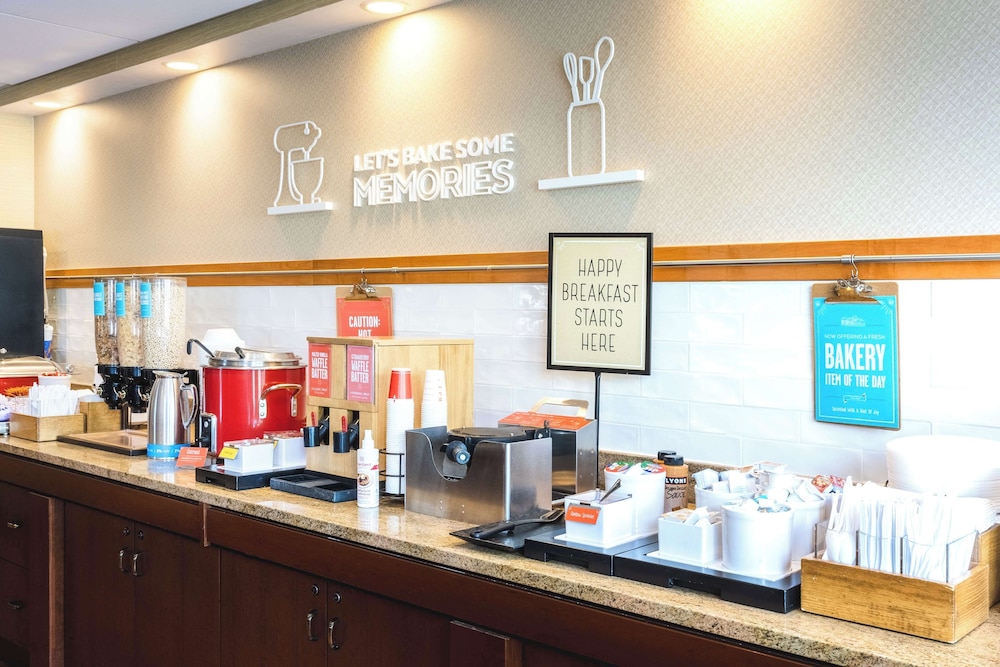 Hampton Inn Downingtown Exton - photo 49