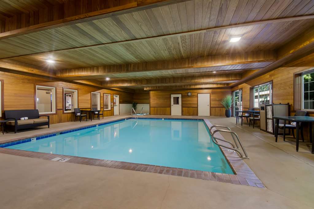 Best Western University Inn & Suites - photo 6