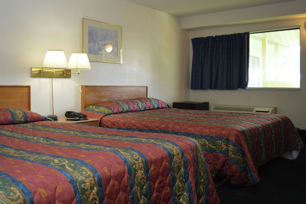Brookville Inn By OYO Near Dayton International Airport - photo 11
