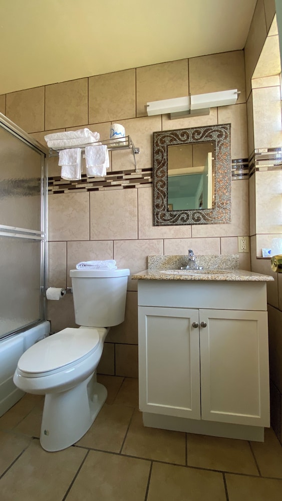 Northland Motel Bay City Kawkawlin - photo 15