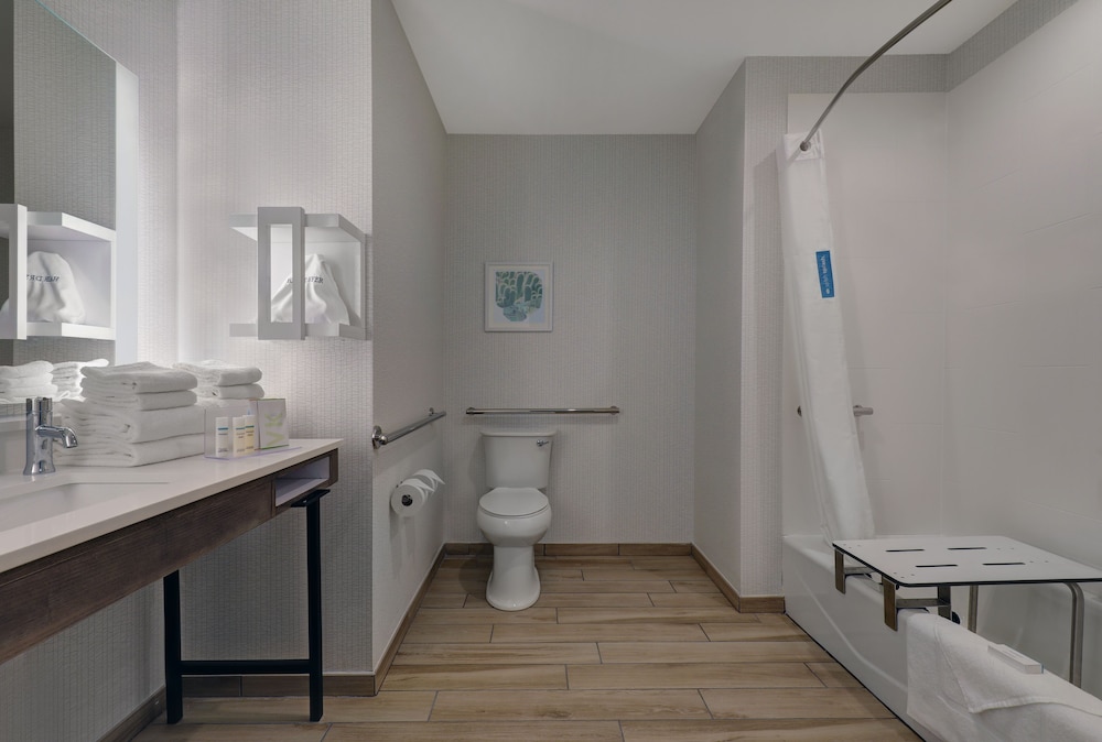 Hampton Inn Patterson - photo 20