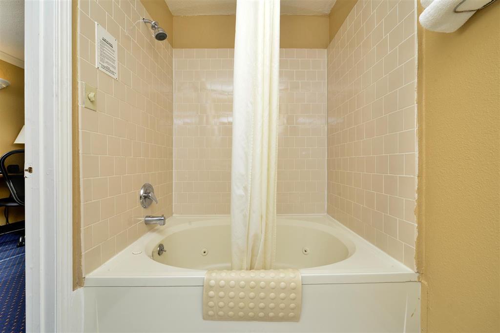 Inn at Bayshore - photo 15