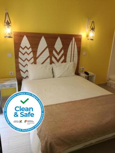 By the Beach — hotel in Nazare