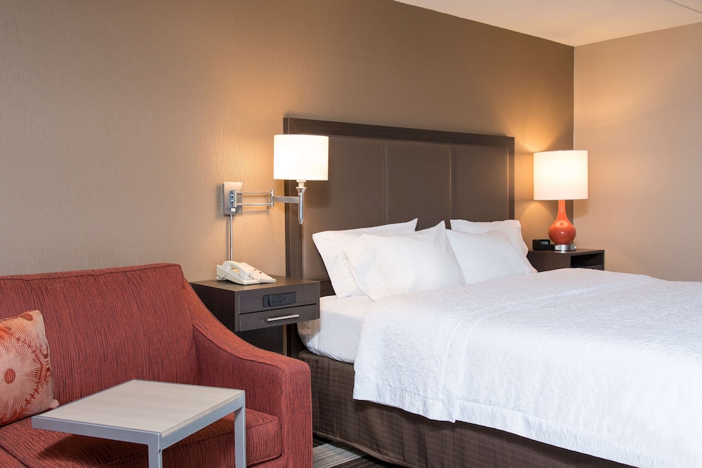 Hampton Inn Seymour - photo 17