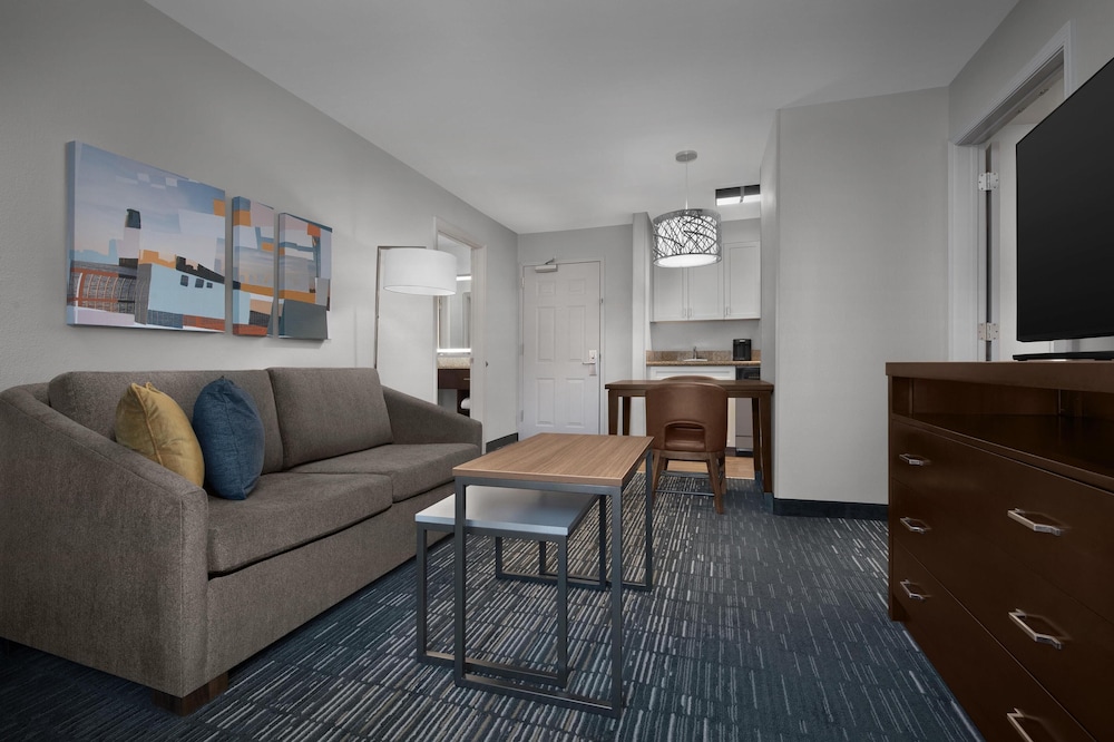 Homewood Suites by Hilton Newark Cranford - photo 19