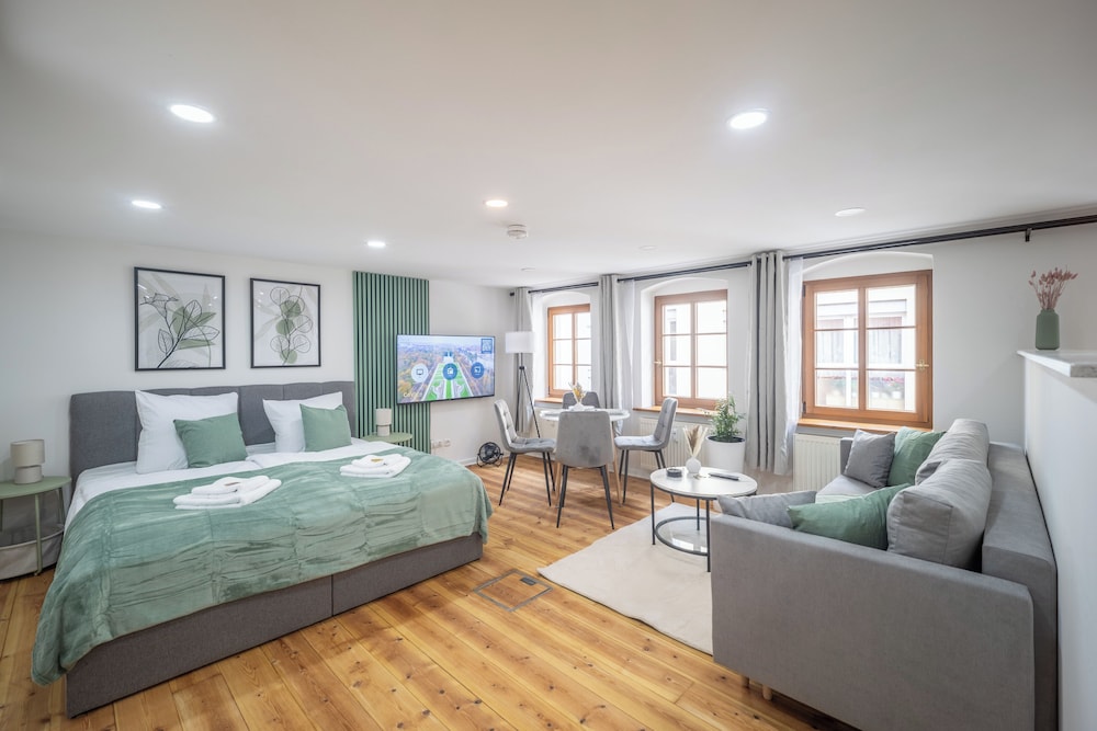 CoView Pirna Altstadt Parkplatz — 4-Star Luxury Hotel in Pirna, Germany