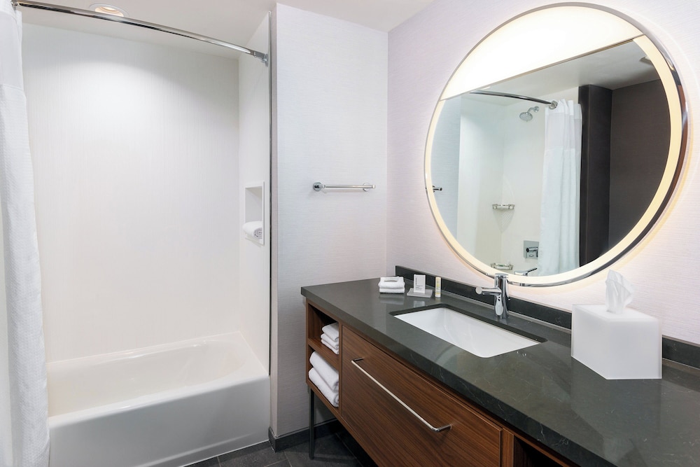 Courtyard by Marriott Atlanta Midtown - photo 29