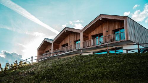 Kierhof Chalets — Velturno