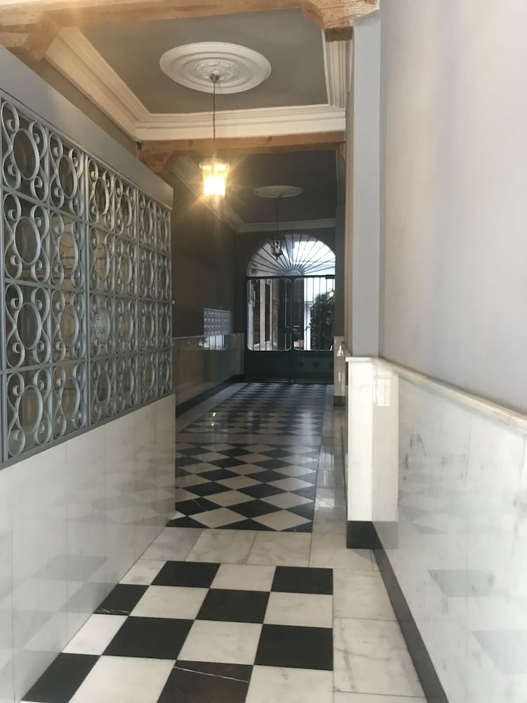 AIRVA: Apartamento Duque de la Victoria — 4-Star Luxury Hotel in Valladolid, Spain