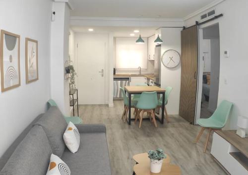 Marina Golden Choice Piso Nuevo a 350m Playa in Oropesa Del Mar, Spain