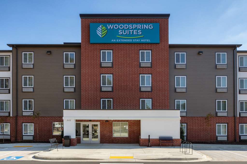 WoodSpring Suites Washington DC East Arena Drive - photo 3