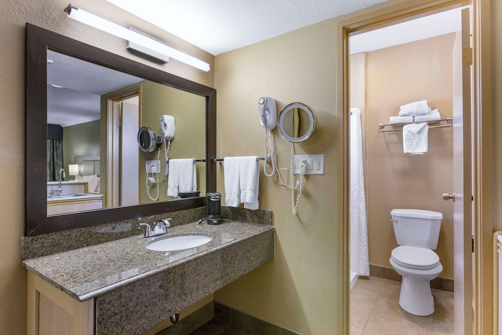 Royal Sun Hotel & Suites - photo 20