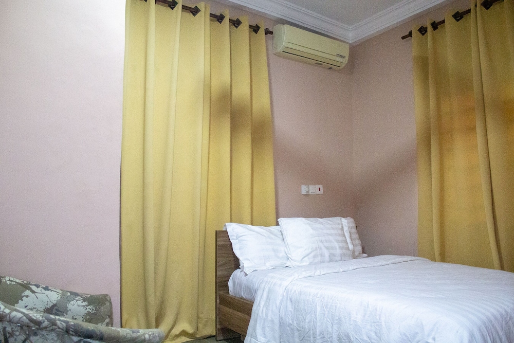 Afua Oparebea Courts — Accra — photo 4