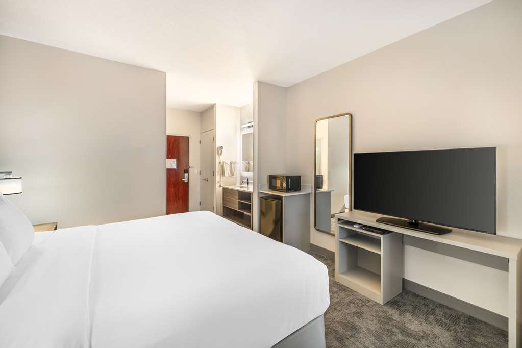 Comfort Suites Redmond Airport - photo 73