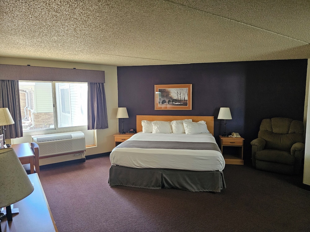 Fossil Creek Hotel And Suites - photo 9