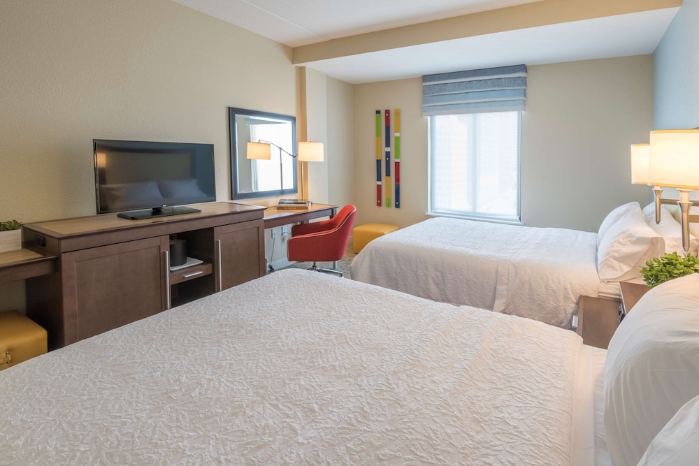 Hampton Inn & Suites Tulsa Downtown - photo 14