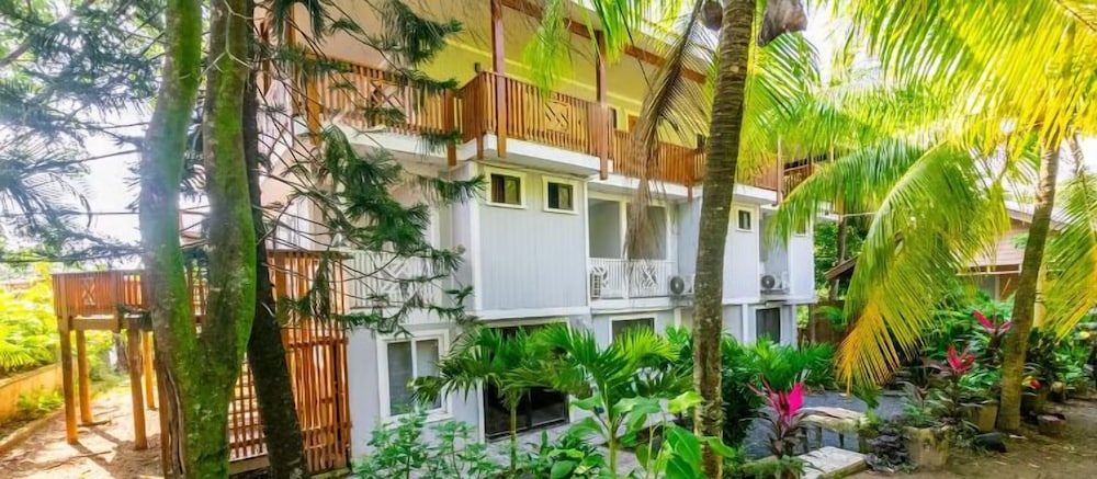 Roatan Airport Boutique Resort in Coxen Hole, Honduras