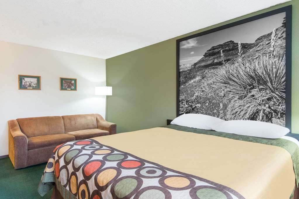 Super 8 by Wyndham Buffalo - photo 13