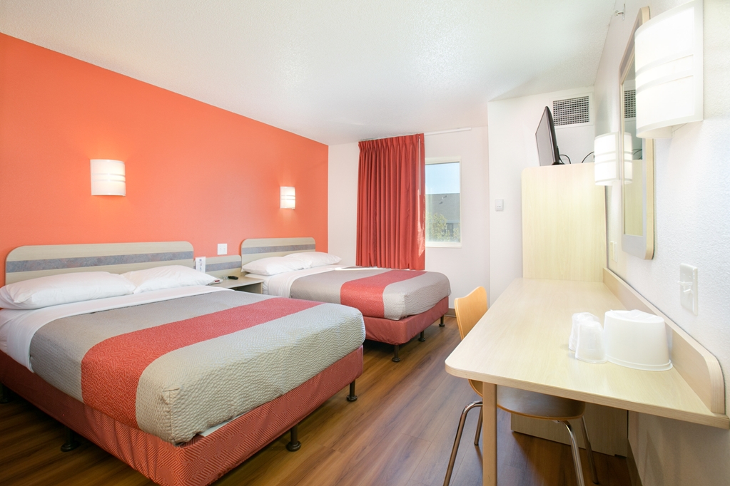 Motel 6 Brooklyn Center MN Minneapolis - photo 19
