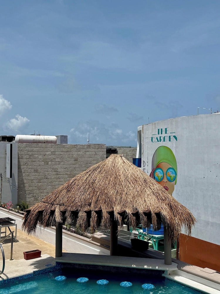 Rooftop pool