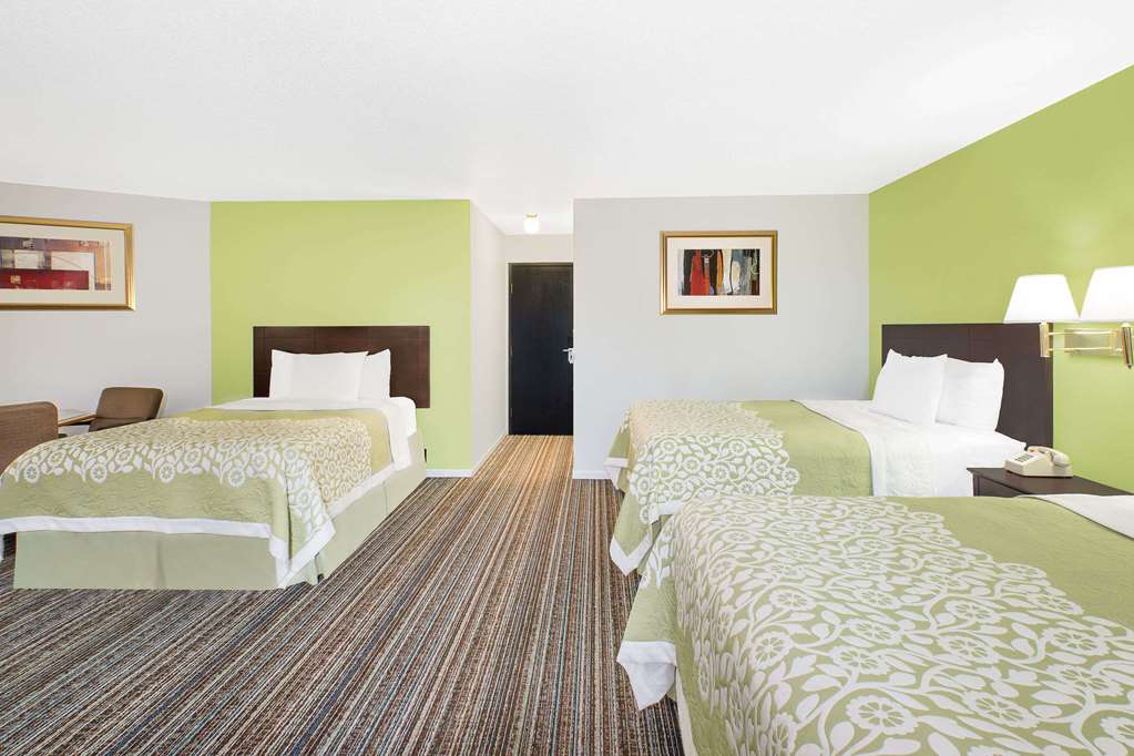 Days Inn by Wyndham York - photo 4