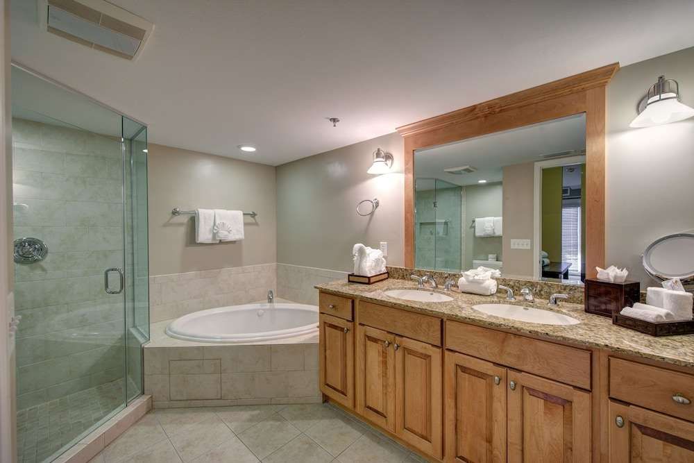 The Residences at Biltmore - photo 30