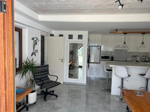 Pissouri Beach Front Apartments — Pissouri — photo 3