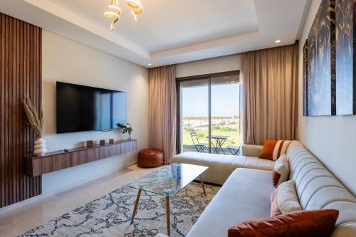 Chic bright 2 BR apartment panoramic view — 4-Star Luxury Hotel in Temara, Morocco