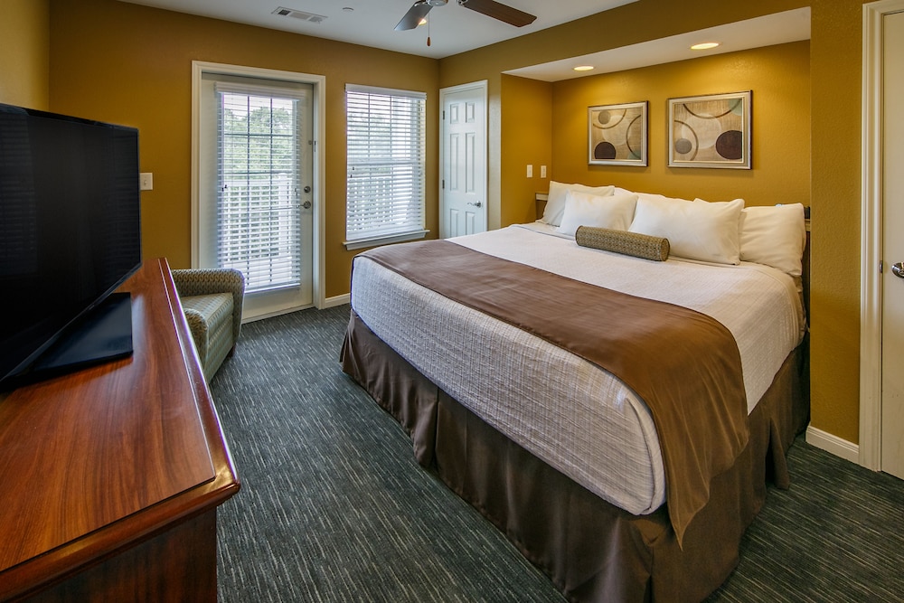 Holiday Inn Club Vacations Hill Country Resort Canyon Lake - photo 3