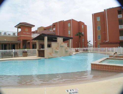 La Isla 201 Mid island next Beach Park Isla Blanca — 4-Star Luxury Hotel in South Padre Island, United States