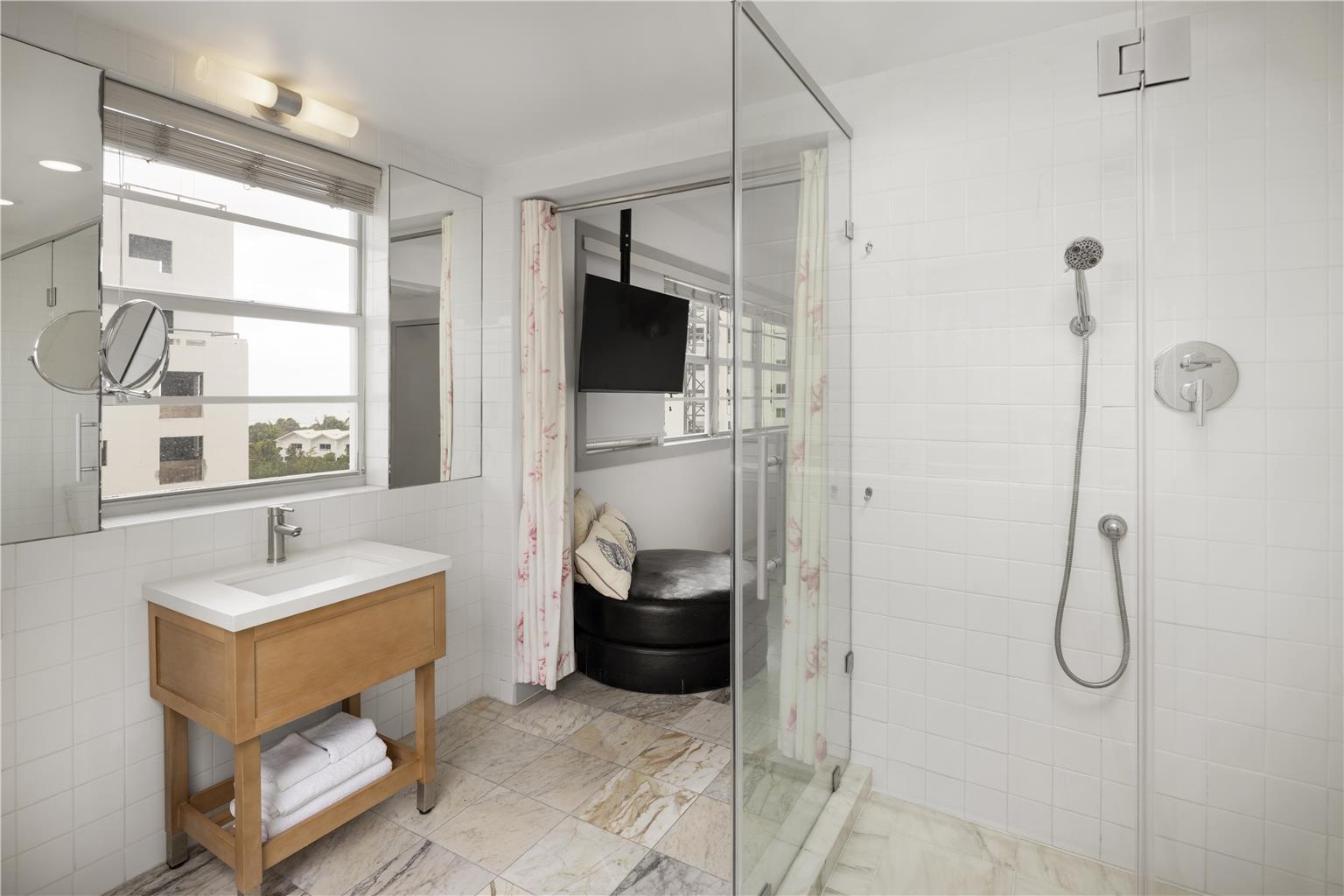 Townhouse Hotel BW Signature Collection - photo 24