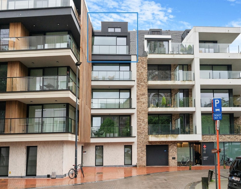 Apartment in Blankenberge Near the Beach — 4-Star Luxury Hotel in Blankenberge, Belgium