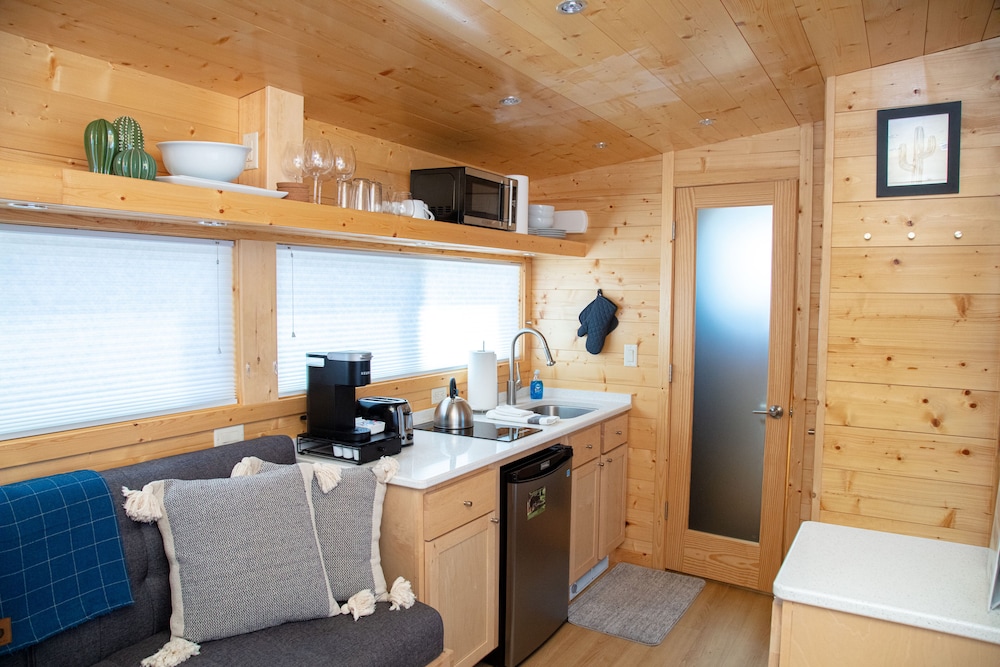 Trail and Hitch Tiny Home Hotel and RV - photo 17