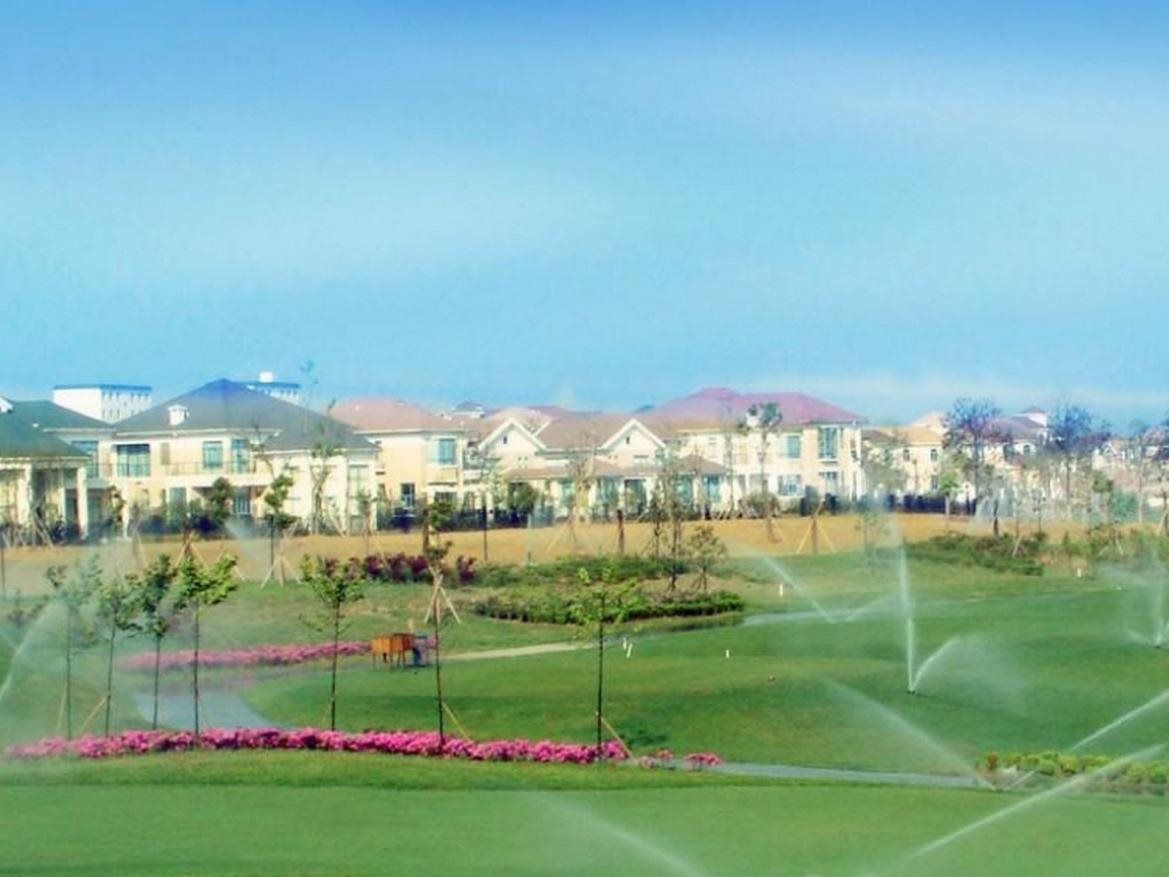Hefei Yuanyi Shuangfeng Lake Holiday Villa Hotel — 5-Star Luxury Hotel in Hefei, People's Republic of China