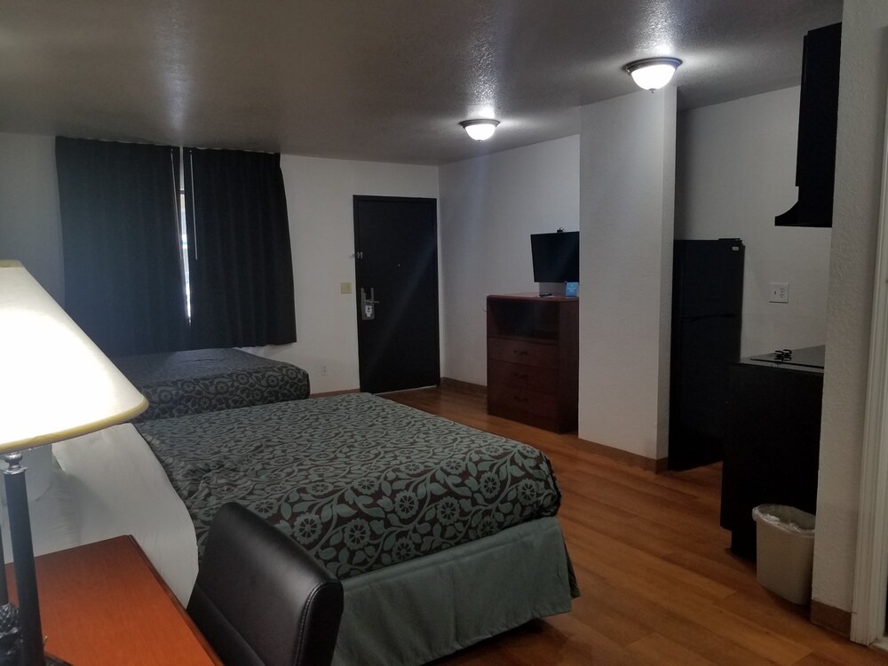 Days Inn By Wyndham Oklahoma City Nw Expressway - photo 9
