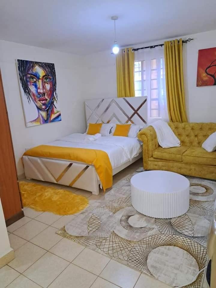Lux Suites Red Plate Studio Apartments