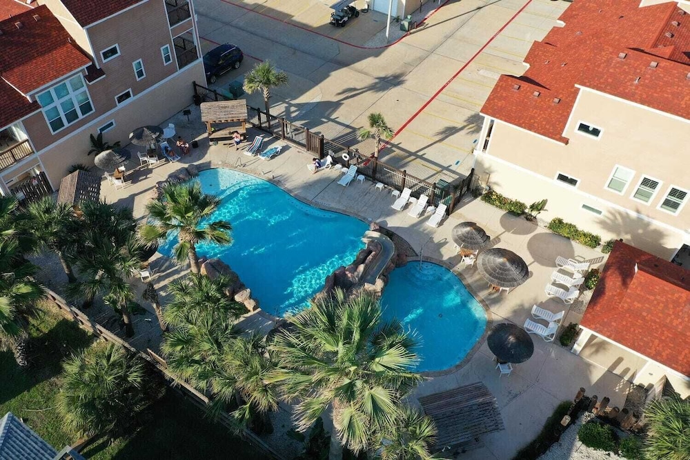Tipsy Starfish by Avantstay Resort Pool by Beach - photo 26