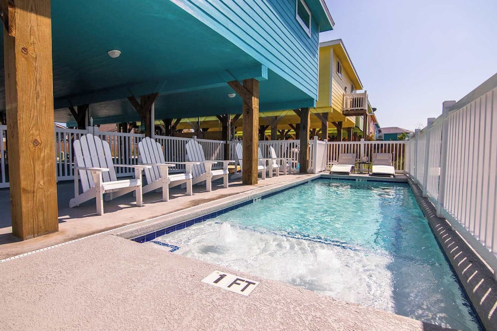 Off da Hook Private Heated Pool Pet Friendly in Port Aransas, United States