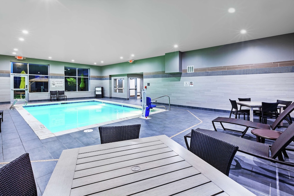 Hampton Inn Gardner Conference Center - photo 19