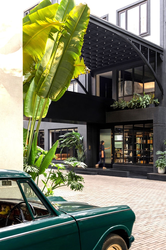 Wellesley Hotel — 4-Star Luxury Hotel in Pune, India