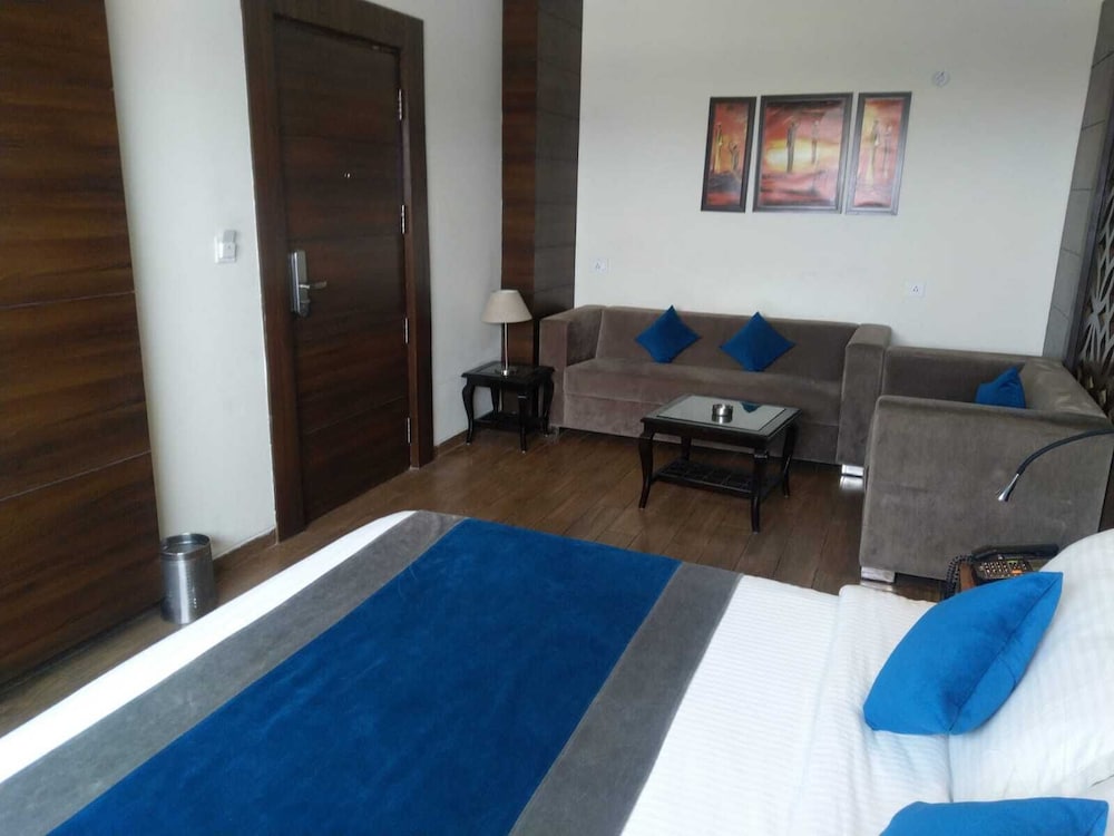 Jb Sky Hiton Inn — Lucknow — photo 5