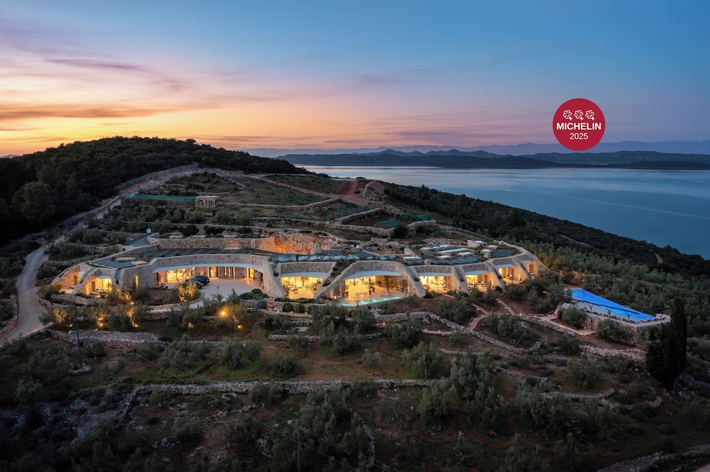 Villa Nai 3.3 — 5-Star Luxury Hotel in Sali, Croatia