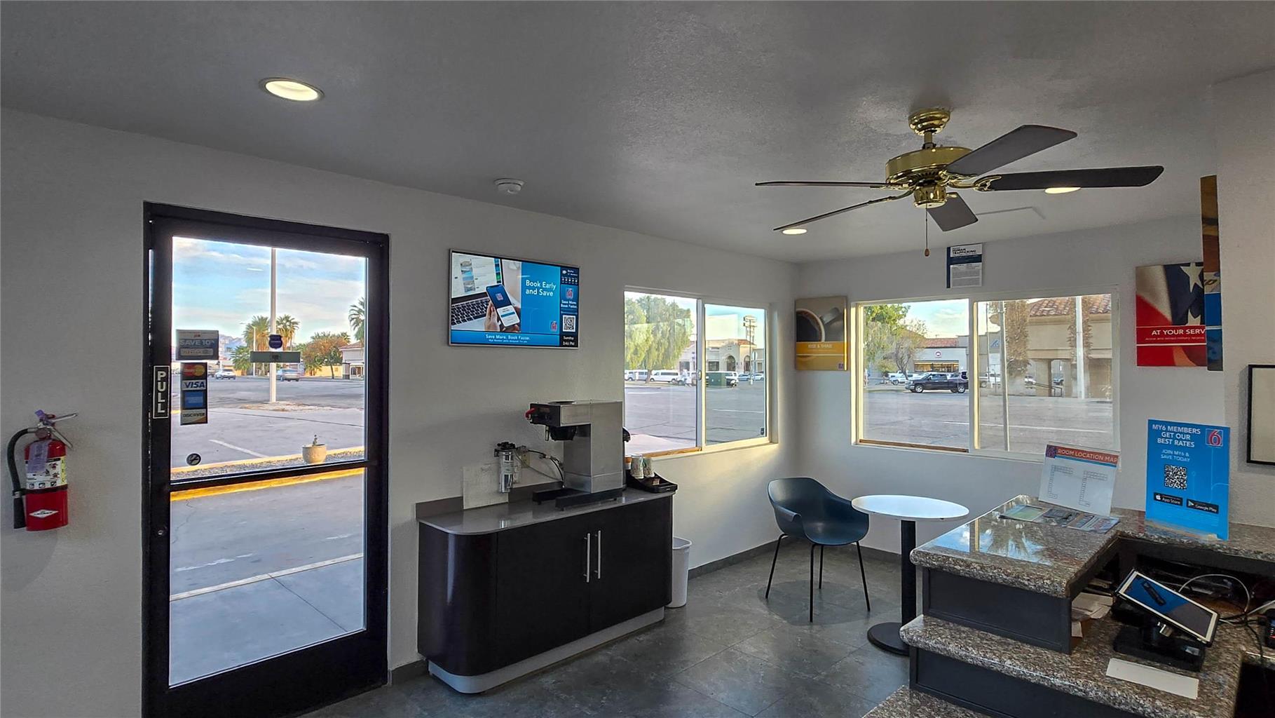 Motel 6 Blythe CA South - photo 17